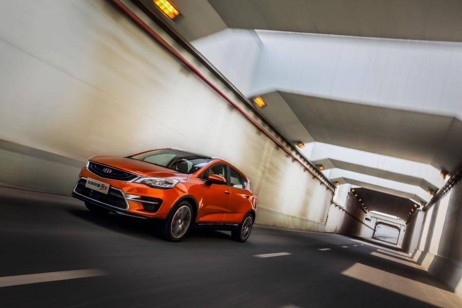  Emgrand GS Sport 2016 года  (фото 17 из 17)